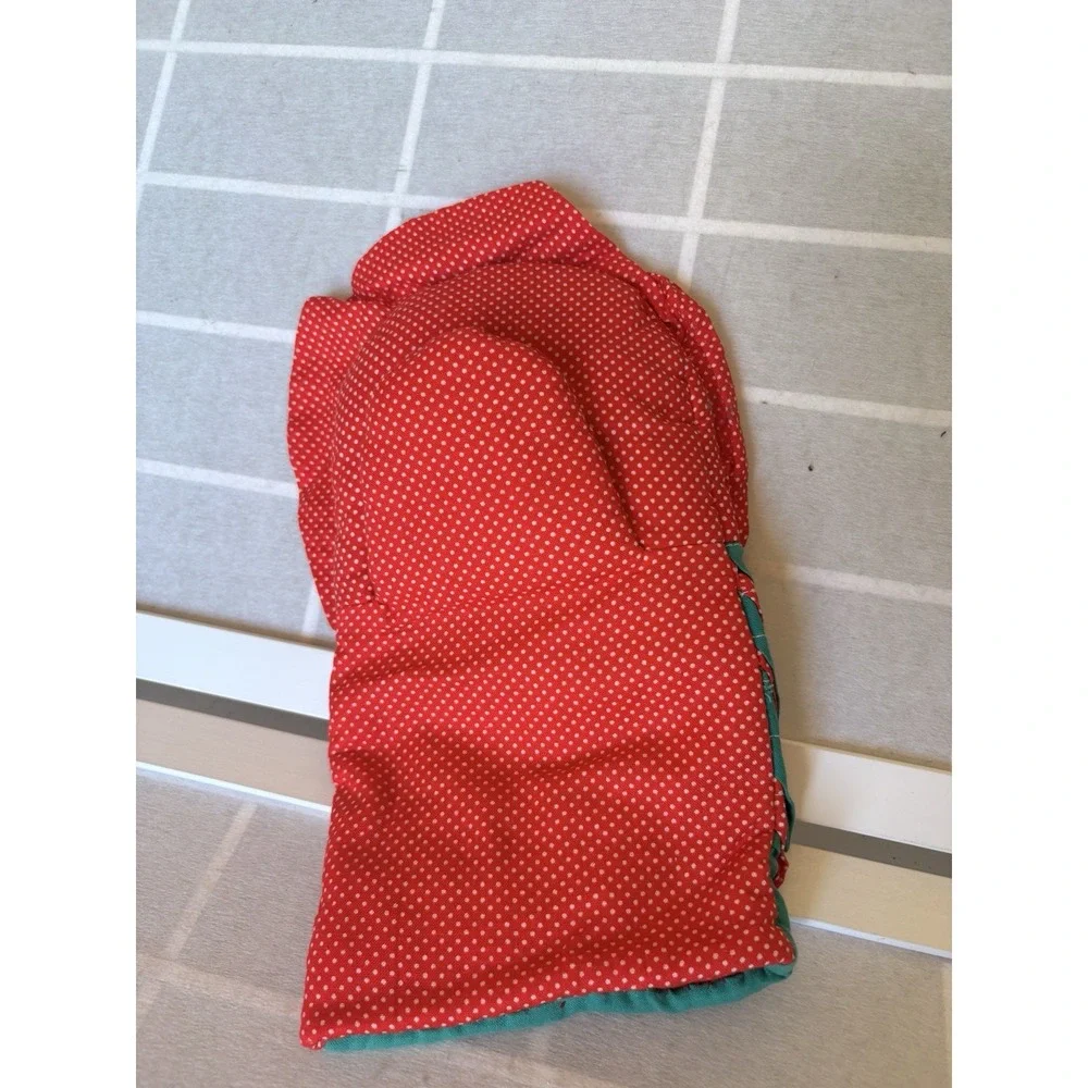 Christmas  Handmade Oven Mitt Granny Core Holiday Decor Kitchen Cottage Grandma